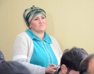 Garıs Əyribənd kənd sakinləri ilə növbəti səyyar qəbul keçirilib