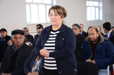 Qarasaqqal kəndində sakinlər ilə səyyar qəbul keçirilib