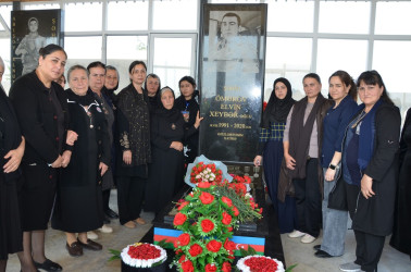 İcra başçısı şəhid Kamil Şirinovun və şəhid Elvin Ömərovun anım tədbirlərində iştirak edib.