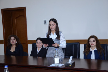 18 Oktyabr - Kürdəmirdə Müstəqilliyin Bərpası Gününə həsr olunmuş dəyirmi masa keçirilib.