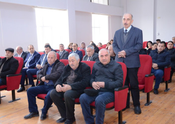Atakişili kəndində sakinlər ilə səyyar qəbul keçirilib
