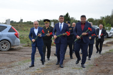 İcra başçısı şəhid Elnur İmamverdiyevin anım tədbirində iştirak edib.