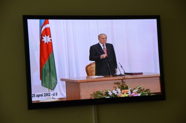 Kürdəmir Rayon İcra Hakimiyyətinin başçısı Elşən Həsənli Sahibkarlarla görüş keçirib.