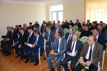 Oktyabrın 23-də Kürdəmir Rayon İcra Hakimiyyətinin başçısı Elxan İbrahimov növbəti səyyar qəbulunu Xınıslı kənd sakinləri ilə keçirib.