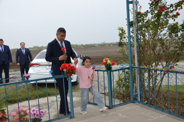 İcra başçısı şəhid İsmət Məmmədovun anım tədbirində iştirak edib.
