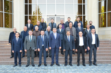 Kürdəmir Rayon İcra Hakimiyyətinin başçısı Elşən Həsənli Sahibkarlarla görüş keçirib.