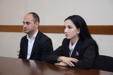 Kürdəmir Rayon İcra Hakimiyyətinin başçısı Elşən Həsənli rayonun fəal gəncləri ilə görüş keçirib.
