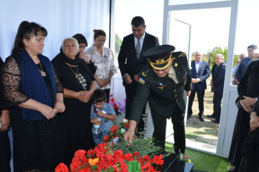 İcra başçısı şəhid Toğrul Əliyevin anım tədbirində iştirak edib.