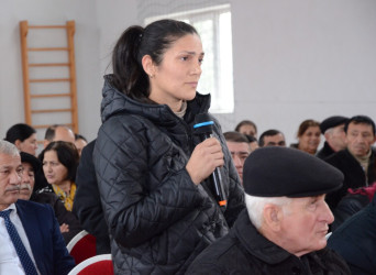 Xırdapay kəndində sakinlər ilə səyyar qəbul keçirilib