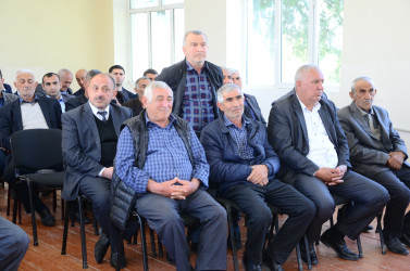 Aprelin 16-da Muradxan kənd sakinləri ilə səyyar qəbul keçirilib.