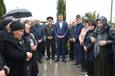 İcra başçısı şəhid Tural Eyyubovun anım tədbirində iştirak edib.