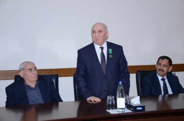 İcra başçısı Elşən Həsənli rayon ağsaqqallarının nümayəndələri ilə görüş keçirib