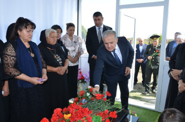 İcra başçısı şəhid Toğrul Əliyevin anım tədbirində iştirak edib.