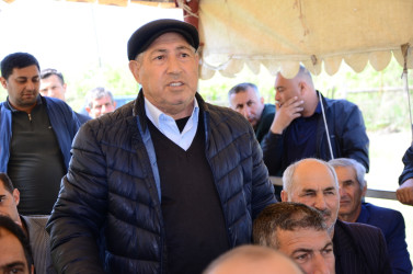 Aprelin 23-də Quşlar kənd sakinləri ilə səyyar qəbul keçirilib.