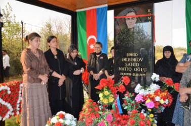 İcra başçısı şəhid Şahid Əkbərovun anım tədbirində iştirak edib.
